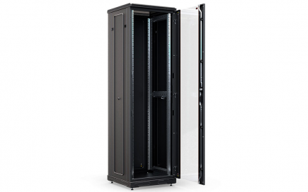 Шкаф напольный 19", 47U (600x600), ШТ-НП-М-47U-600-600-C-Ч, передняя дверь стекло, черный