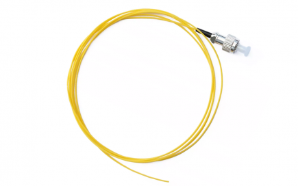Пигтейл SM(G.652D)-0.9-FC/UPC, LSZH, 1м (130202-04235)